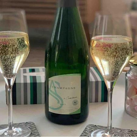 Dom Perignon , Au Coeur Du Centre-Ville D'Épernay Exteriér fotografie