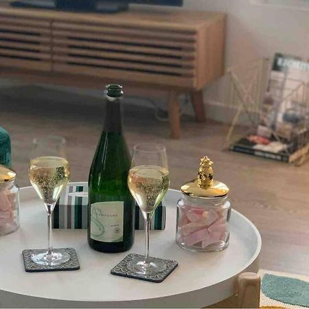 Dom Perignon , Au Coeur Du Centre-Ville D'Épernay Exteriér fotografie